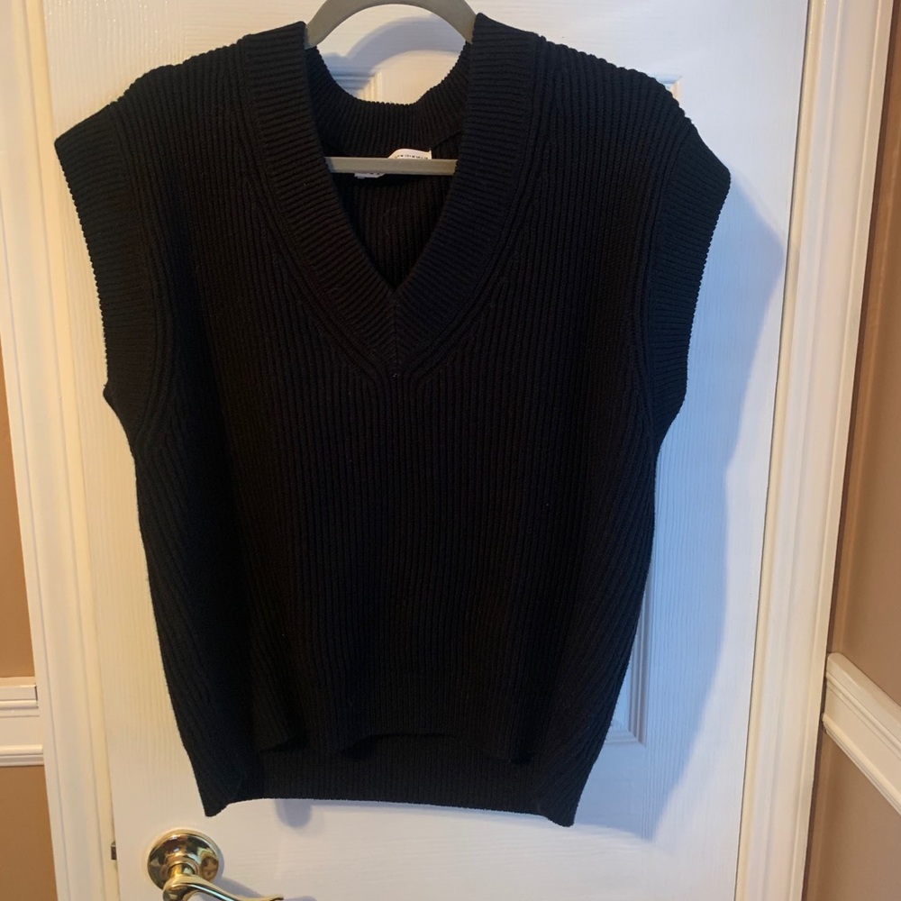 Sweater Vest